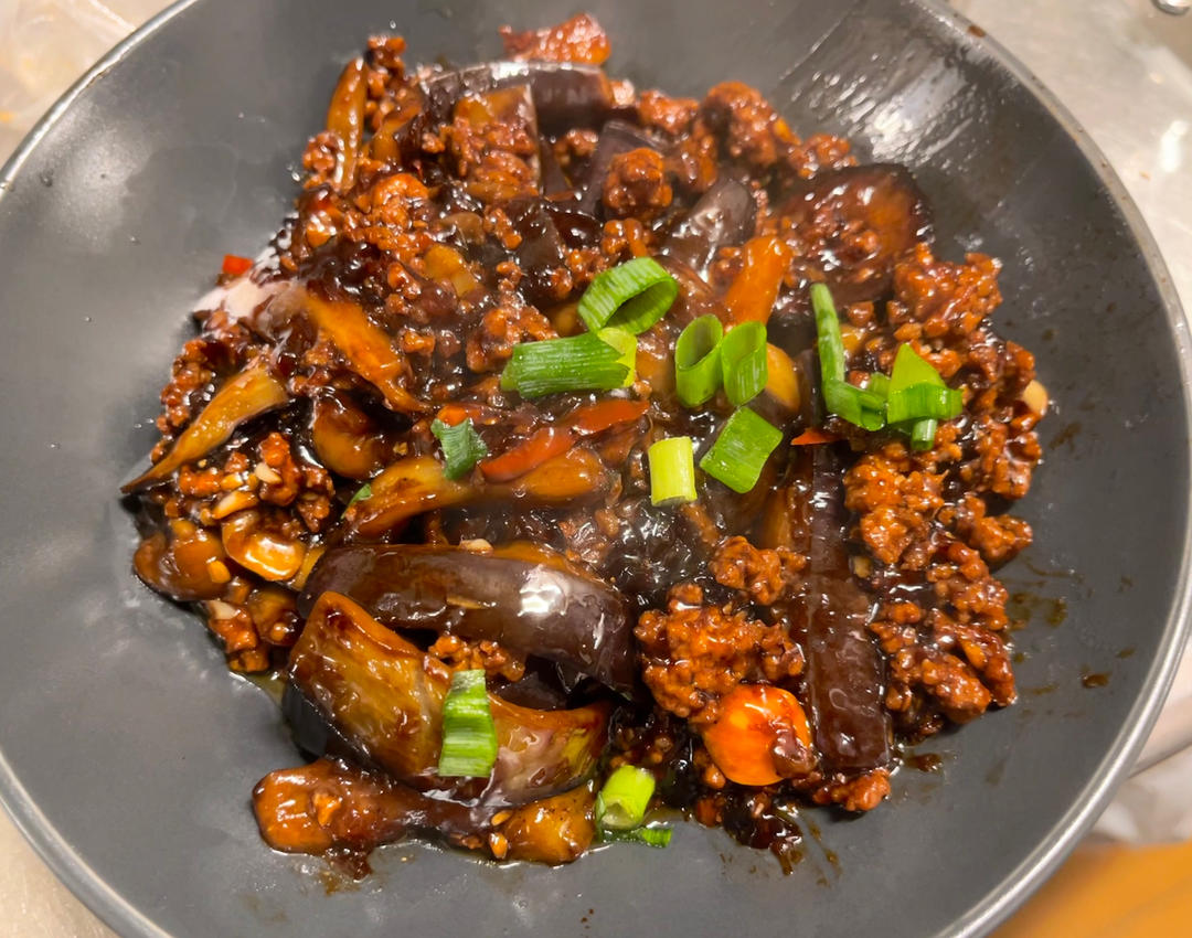 肉沫茄子（非油炸健康版）文末另附万能鱼香汁配方。