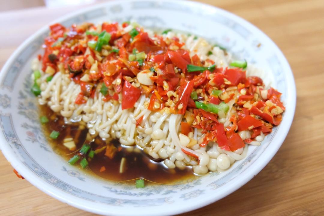 剁椒金针菇