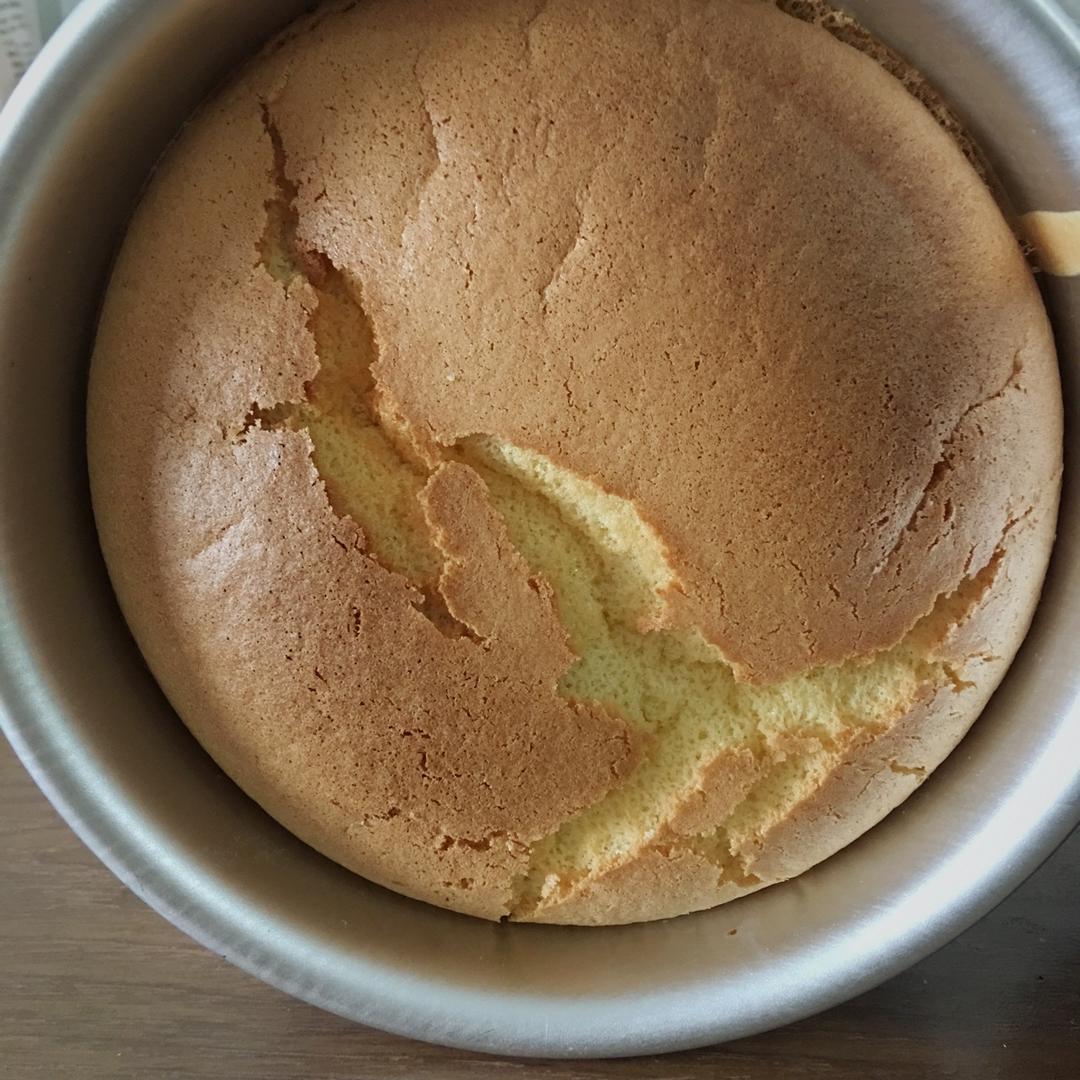 烤箱做蛋糕（戚风蛋糕的做法）