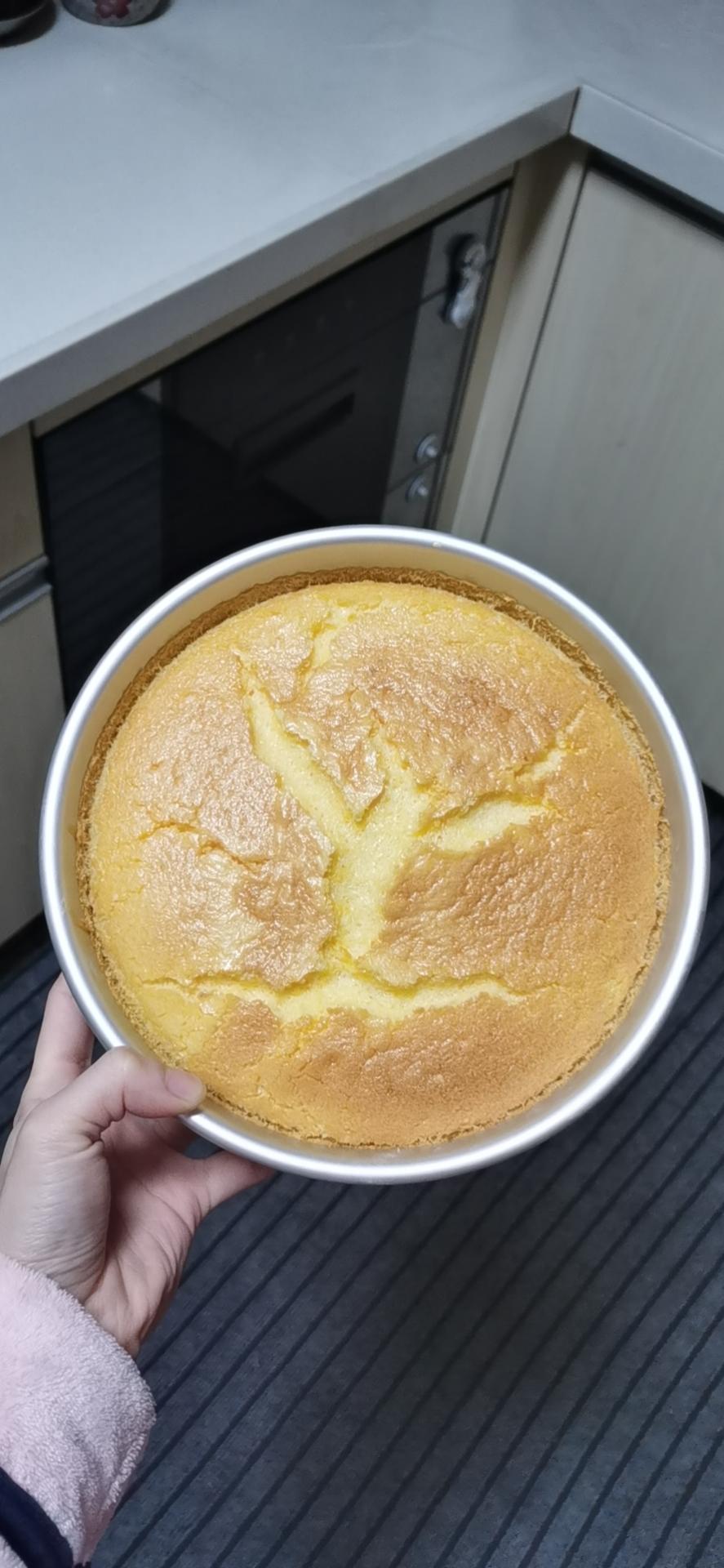 消耗淡奶油菜谱
(淡奶油8寸蛋糕)