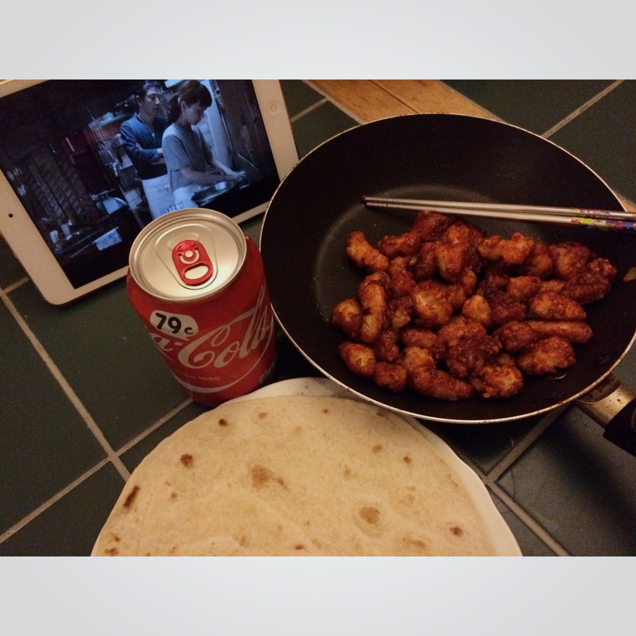 韩式炸鸡配啤酒（内含两种酱汁做法）