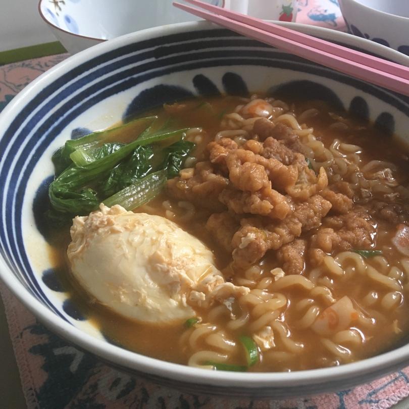 《姜食堂》济州岛好多猪方便面