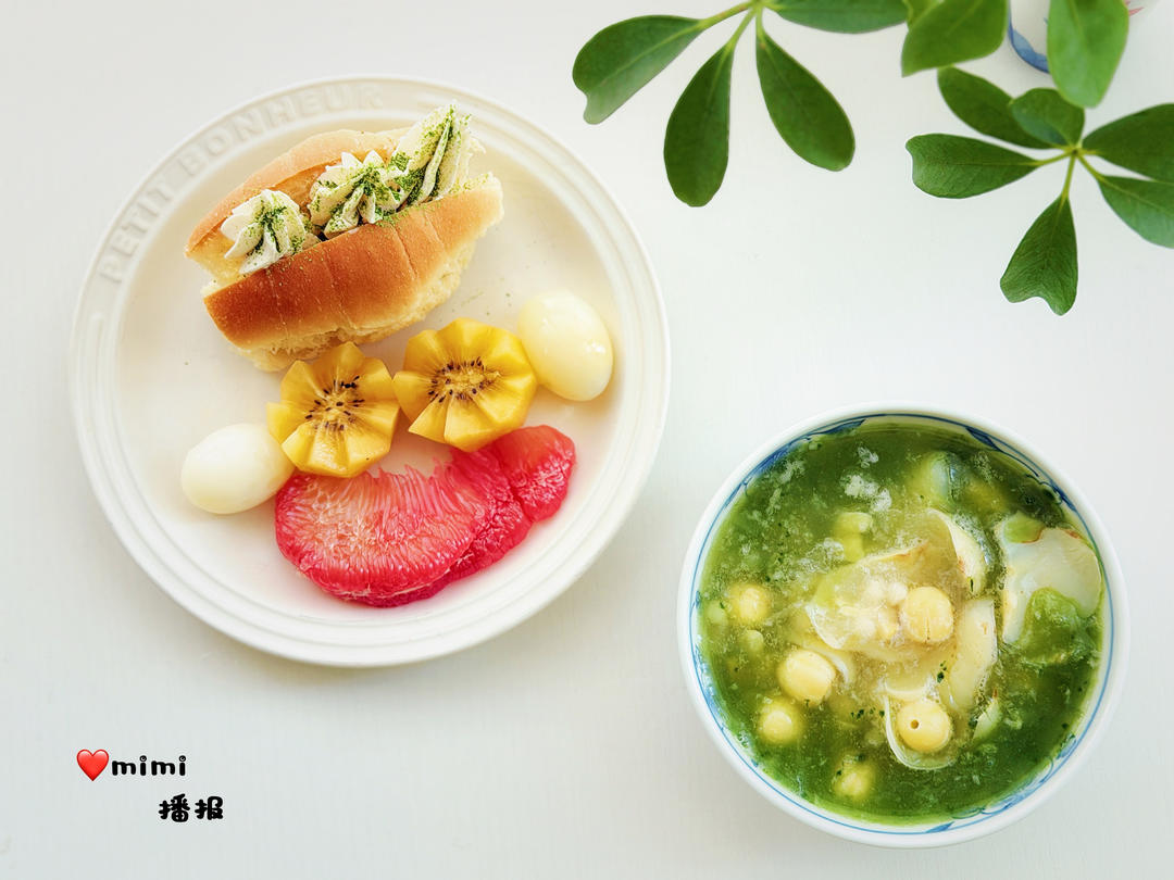 早餐•2026年10月15日