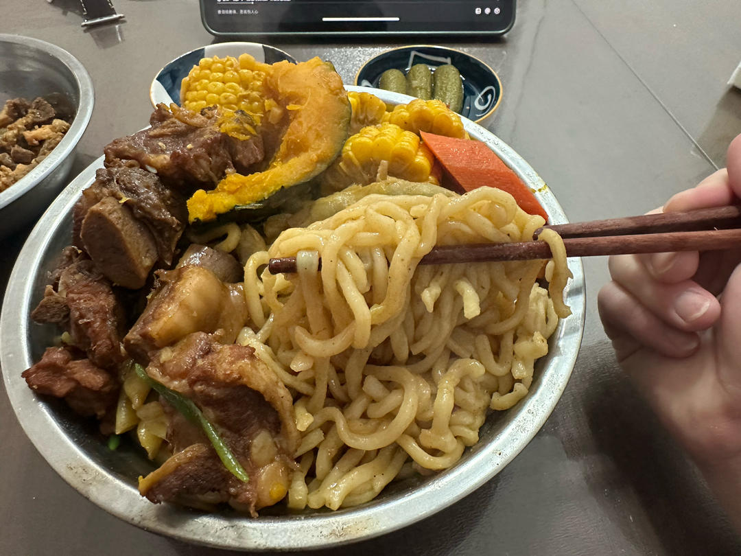排骨豆角焖面