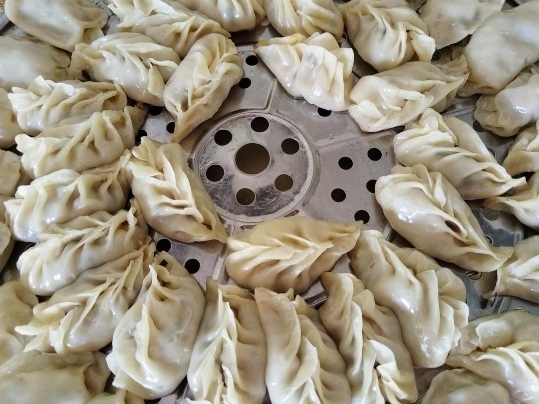 广东人包饺子