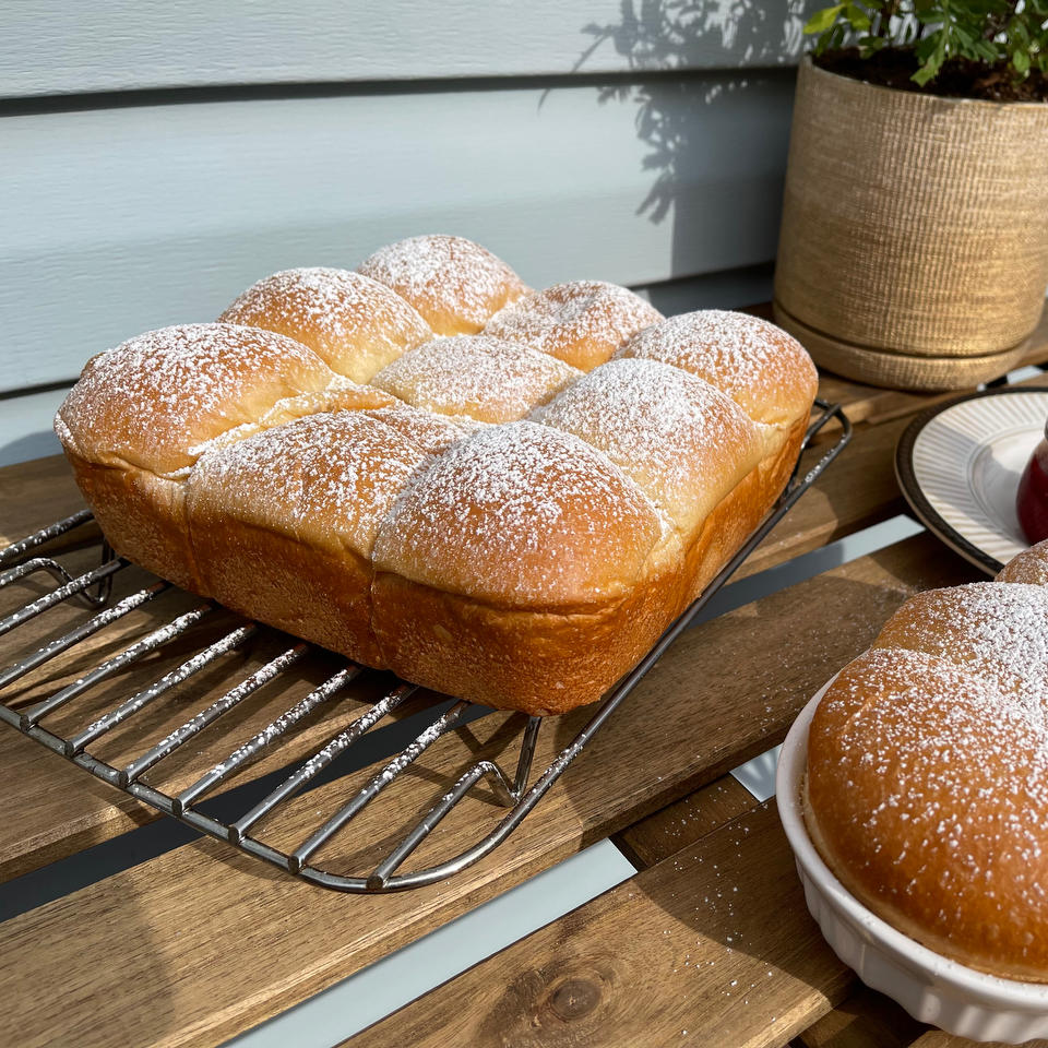 如云朵般☁️ 软白淡奶油餐包｜消耗淡奶油
