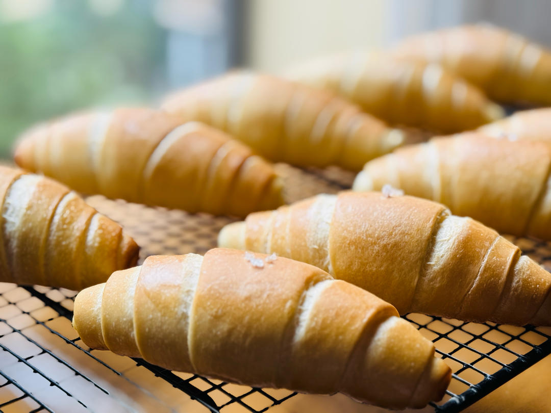 一出炉就会卖空的面包，又香又脆又软，味道真绝了