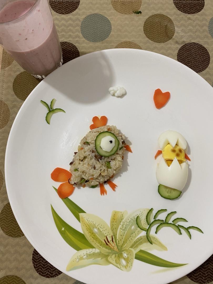 儿童创意早餐---小鸡母女俩