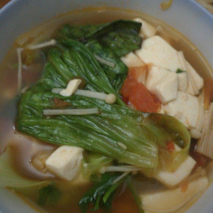 减肥期简单易做味道鲜美的番茄内酯豆腐汤