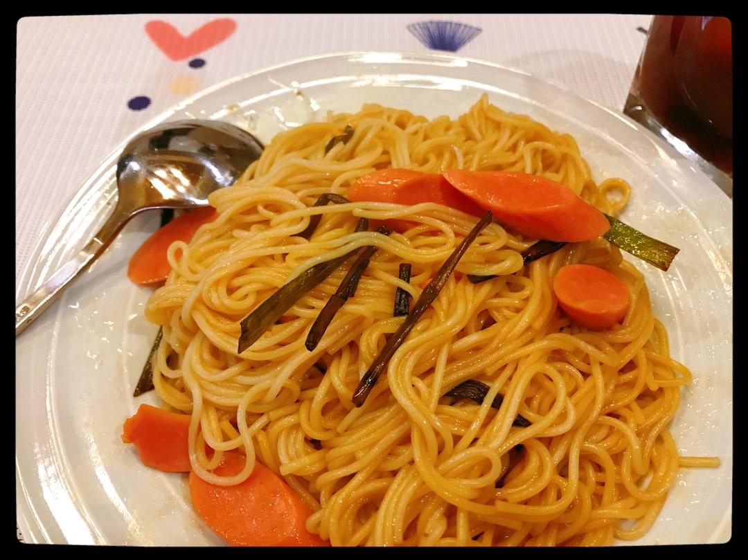 葱油拌面Spring Onion Noodles