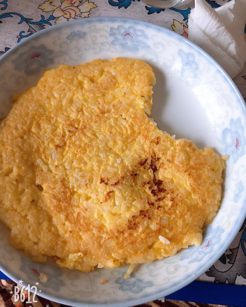 鸡蛋米饭饼