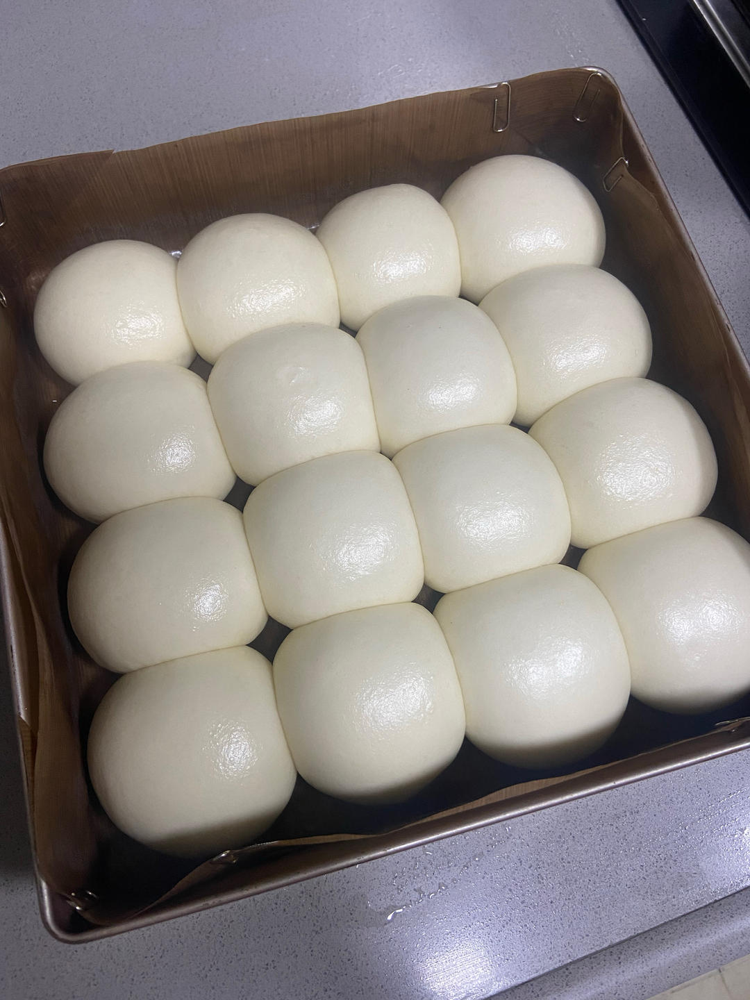 酒酿馒头（蓬松多孔，结构似蜂巢）