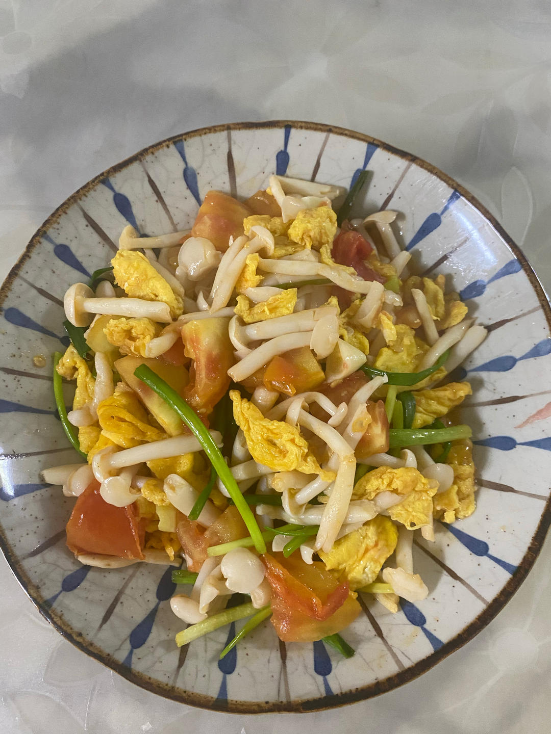 西红柿炒海鲜菇