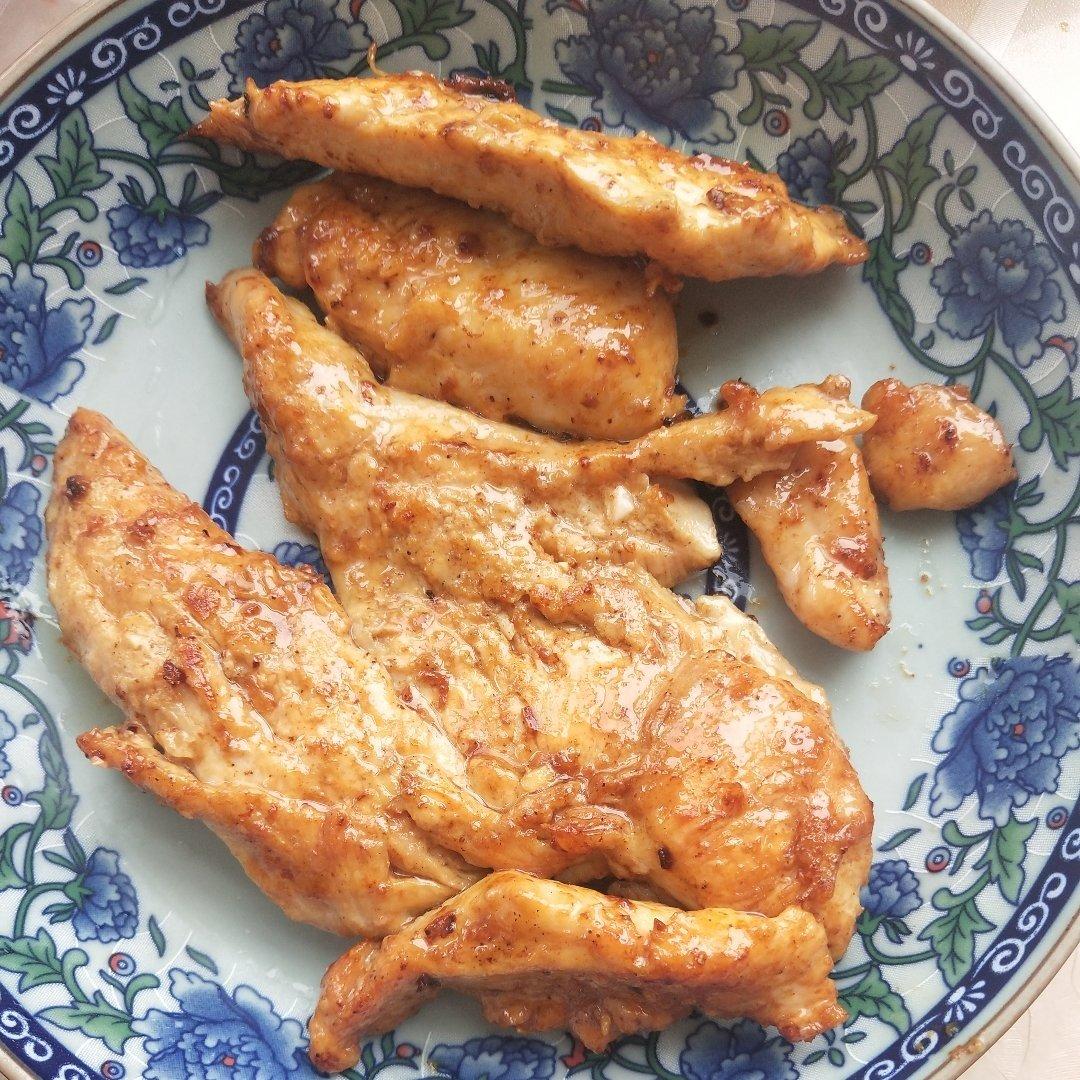 【嫩煎鸡胸肉】