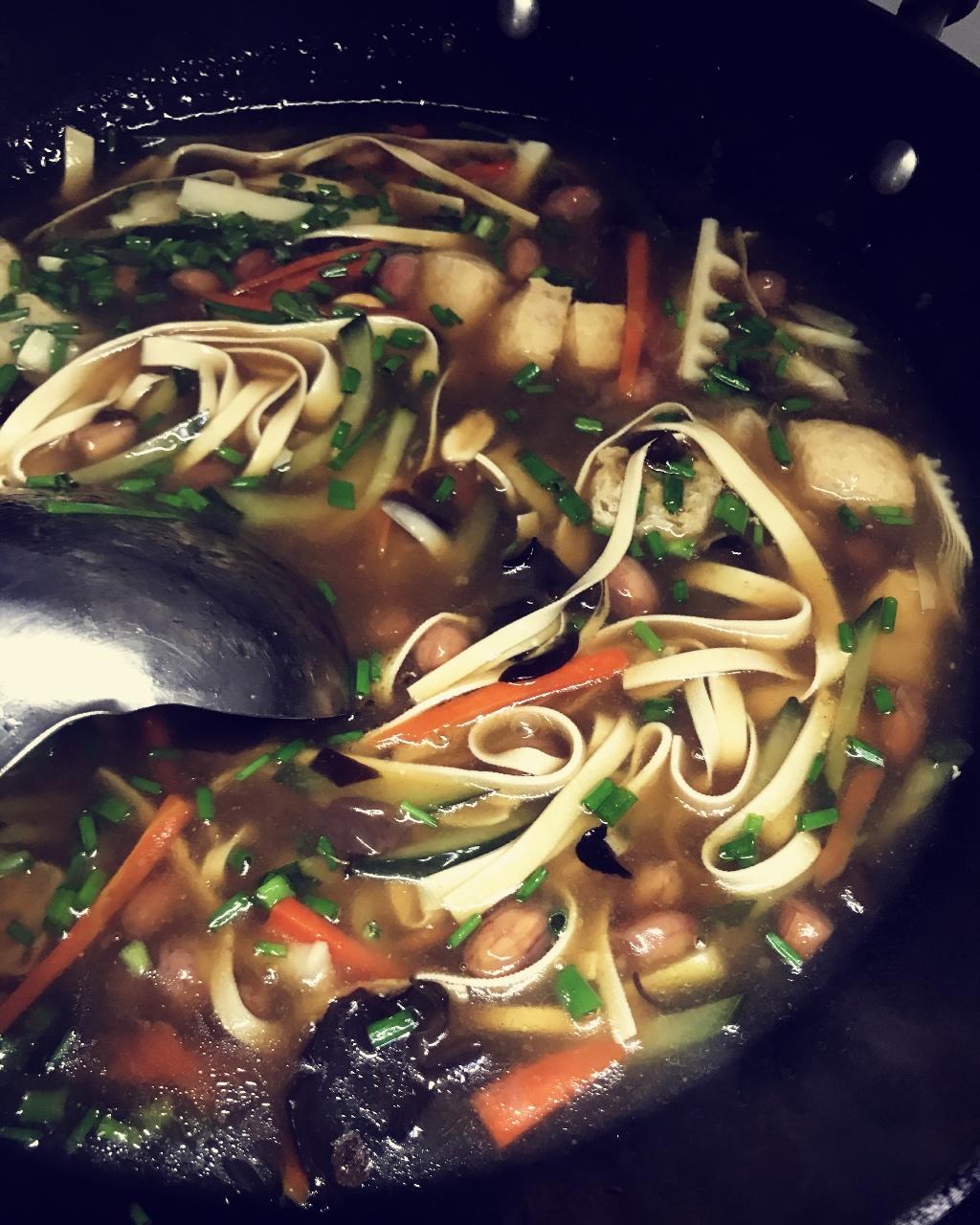 溢齿留香胡辣汤