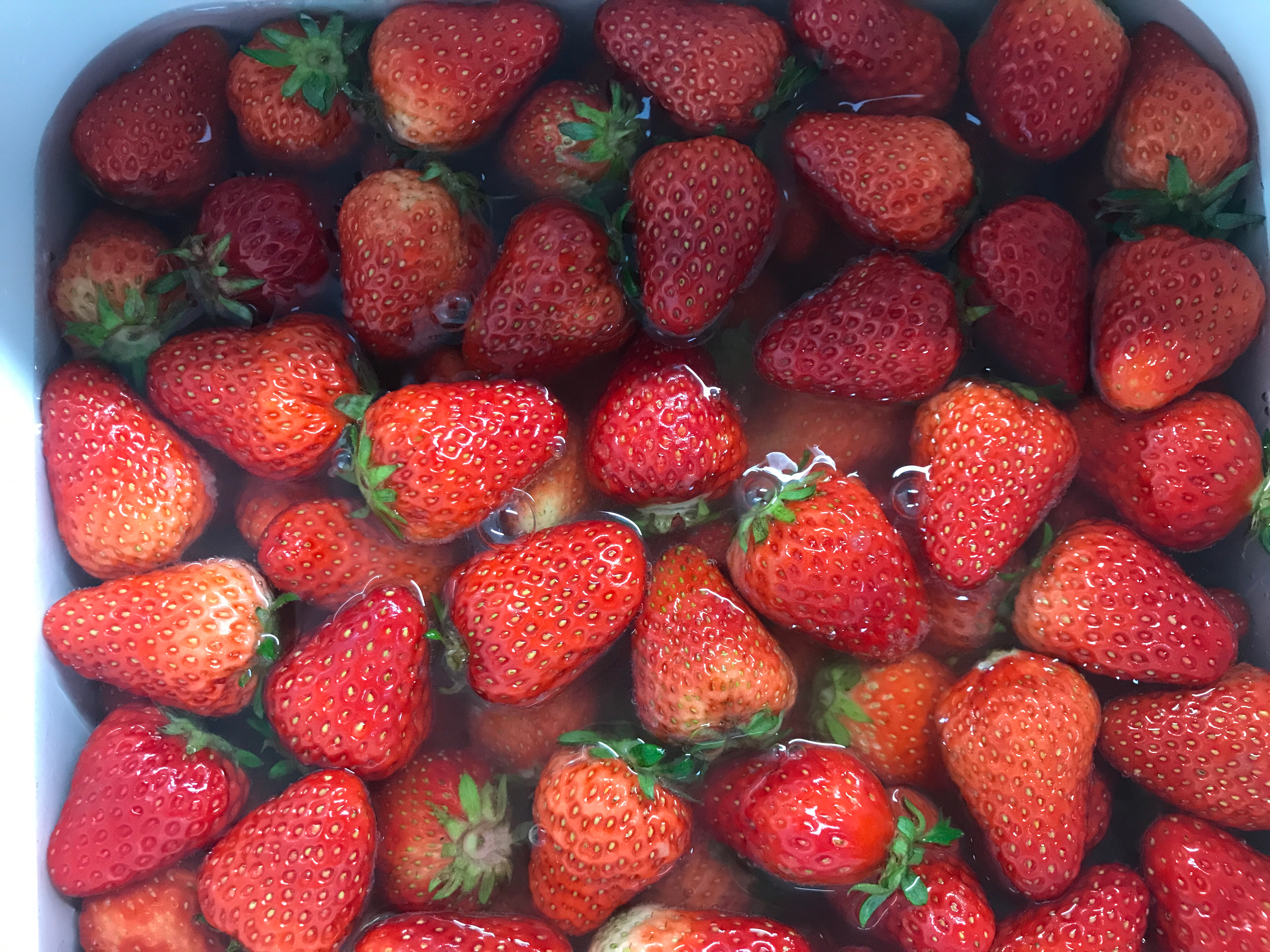 自制无添加草莓酱🍓保存一年的做法 步骤1