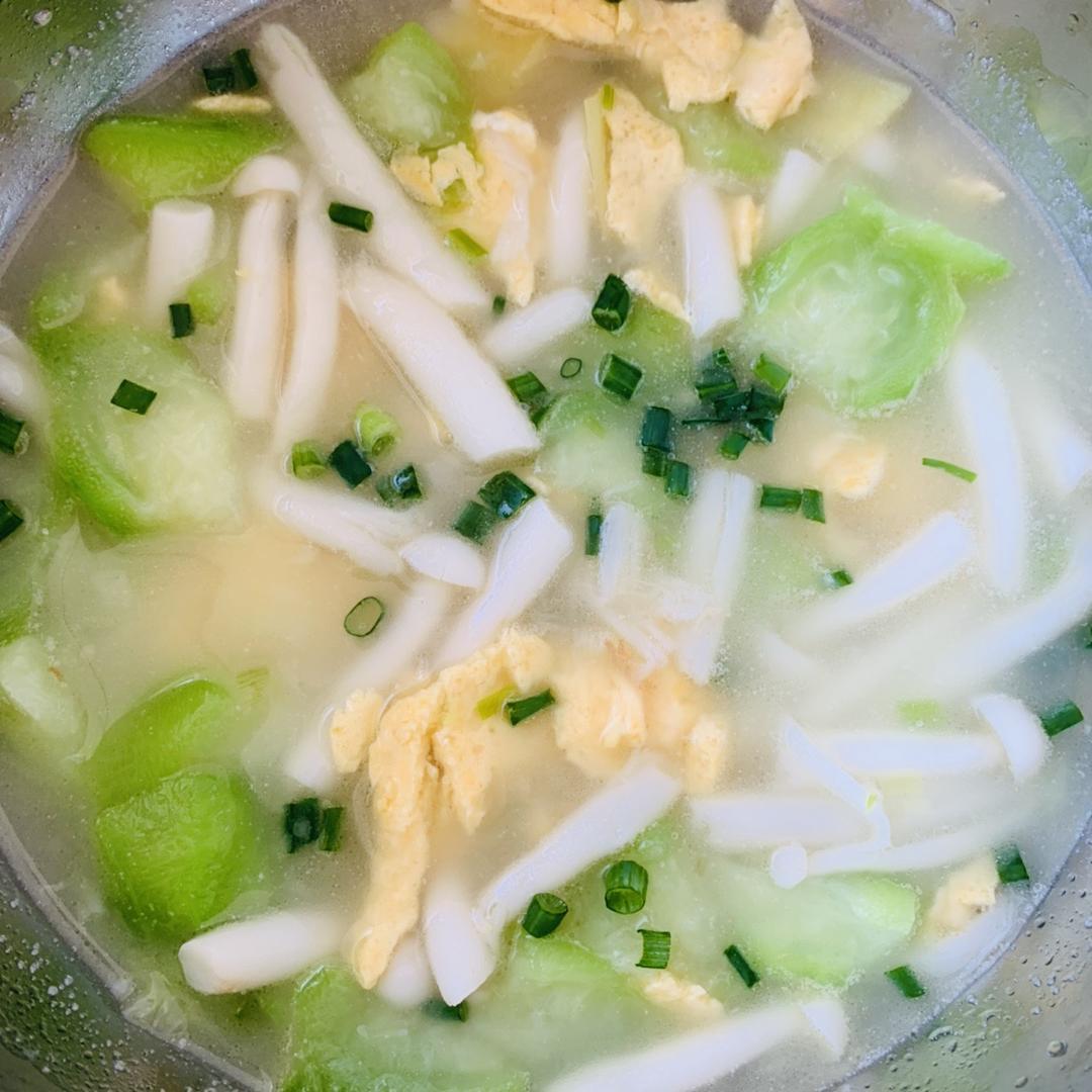 鲜到爆的丝瓜菌菇蛋汤
