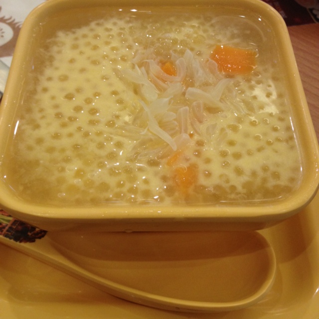边走边吃边哈皮
