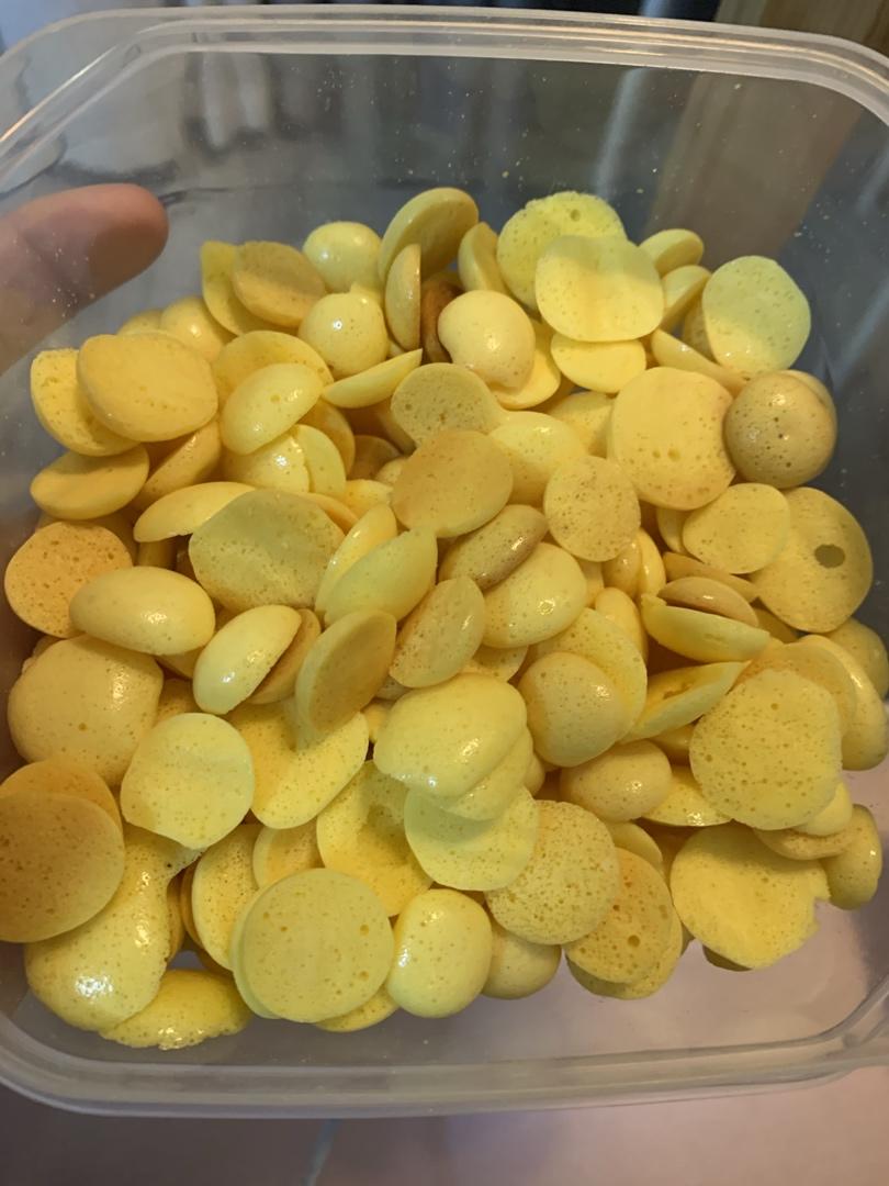 入口即化的无添加蛋黄溶豆