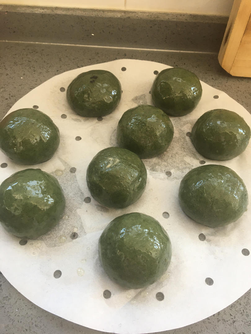 清明必吃的艾草青团