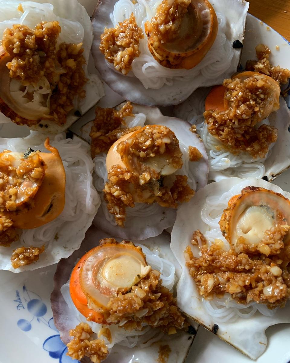 蒜蓉粉丝蒸扇贝