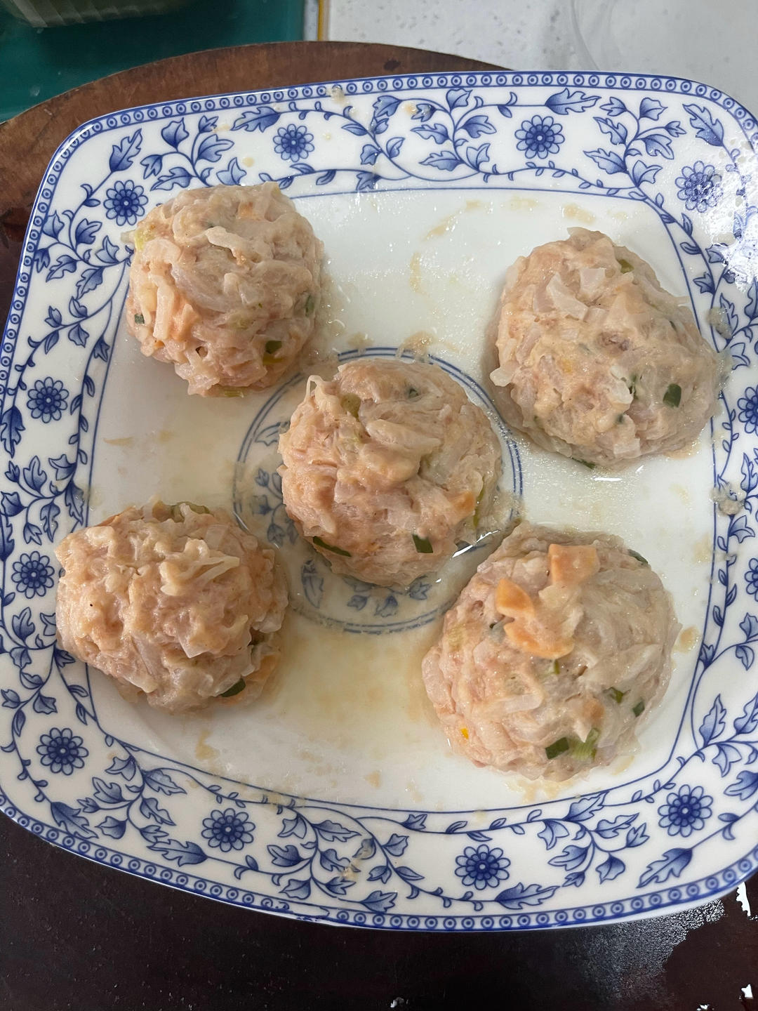 客家蒸萝卜丸子