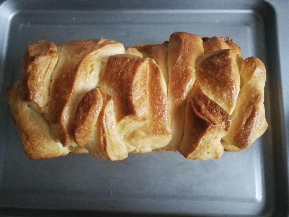 手撕千层肉松面包