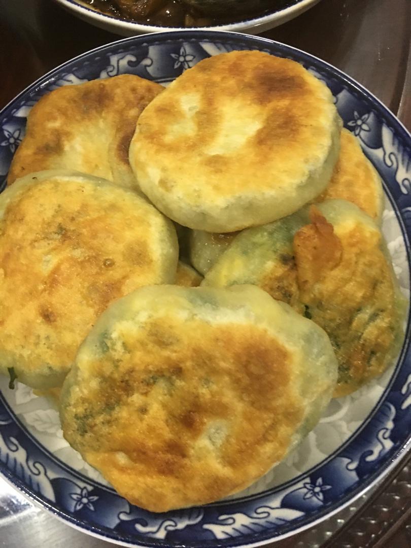 吹弹可破的韭菜盒子