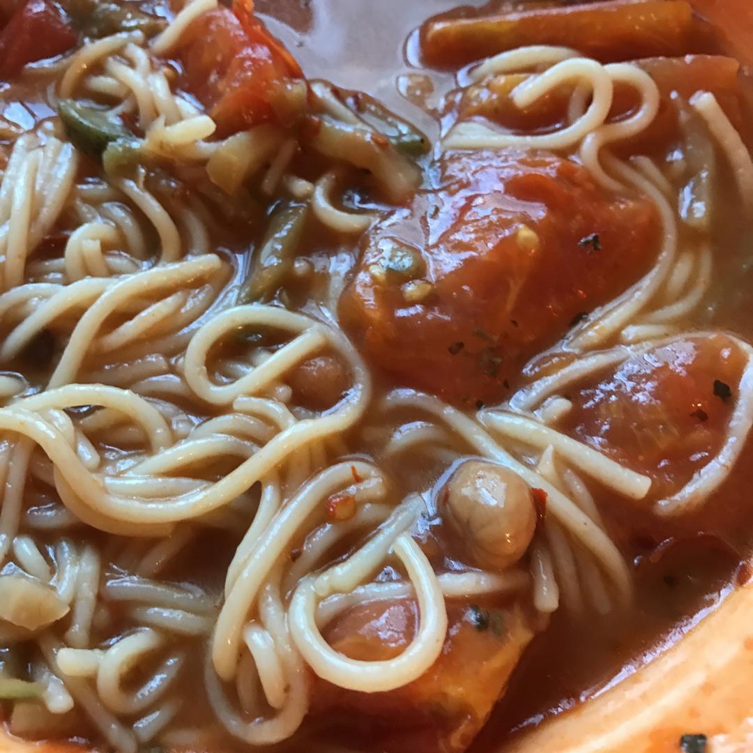 整个番茄酸辣面