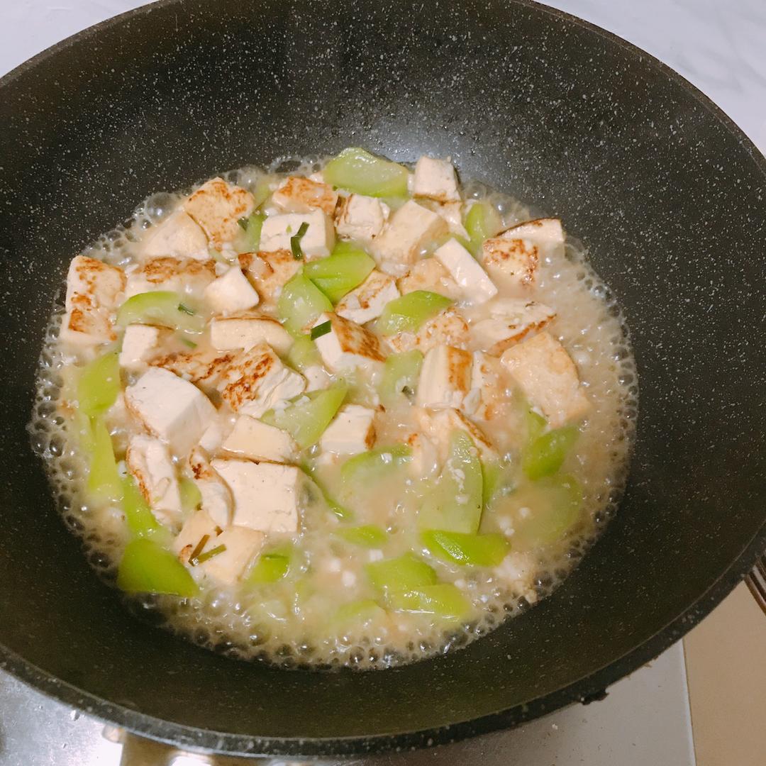 丝瓜炒豆腐