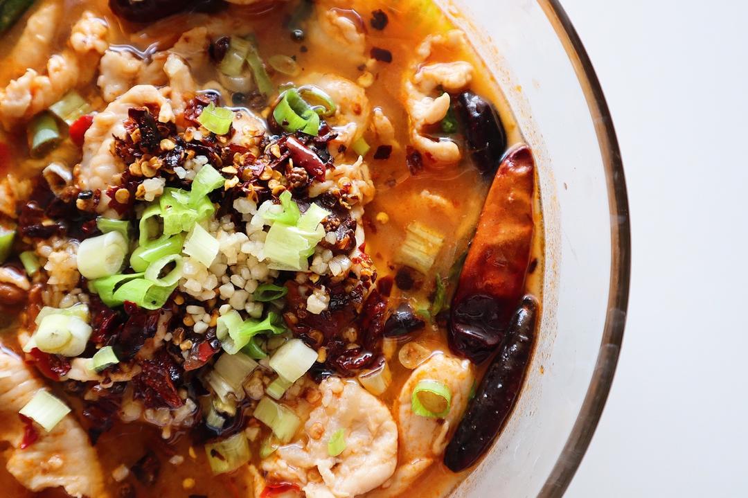 厨师长教你：“水煮肉片”的正宗做法，这味道真的很四川