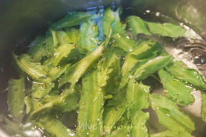 泰式南姜蒜米炒四角豆的做法 步骤2