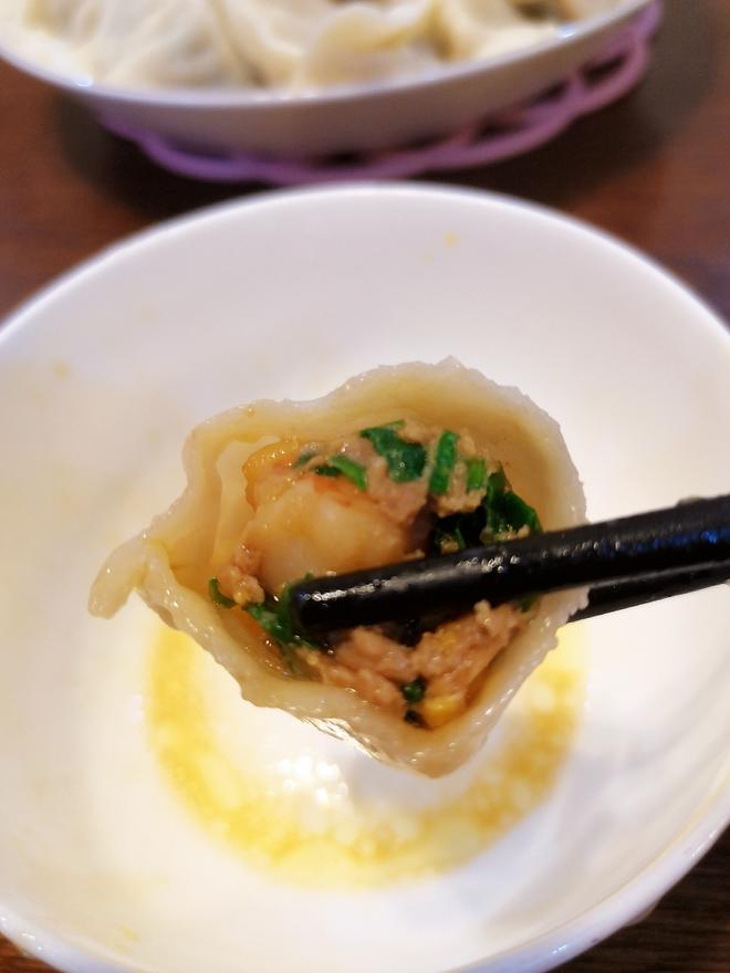 猪肉韭菜鸡蛋虾仁馅饺子的做法