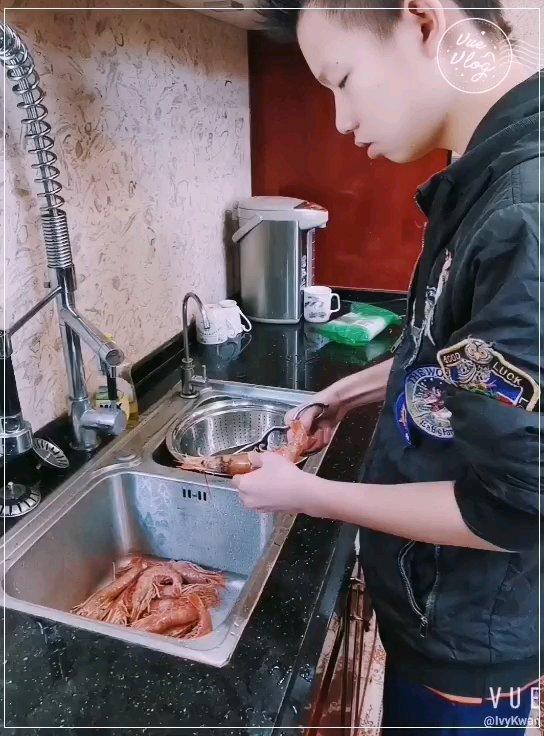 蒜蓉粉丝蒸虾