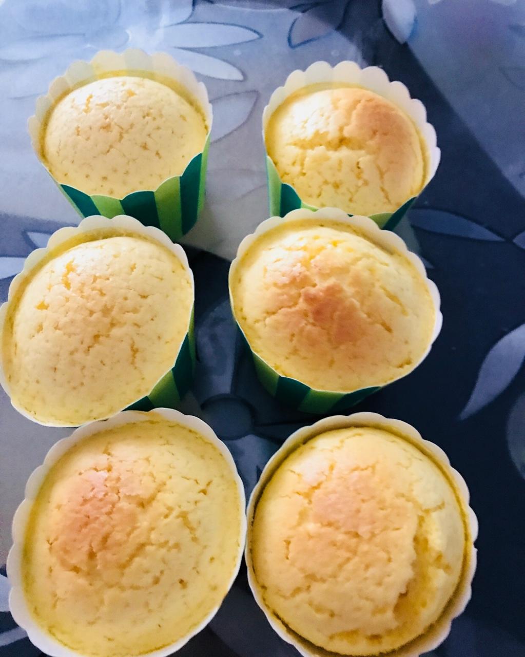 原味戚风纸杯蛋糕（烤箱做纸杯蛋糕）