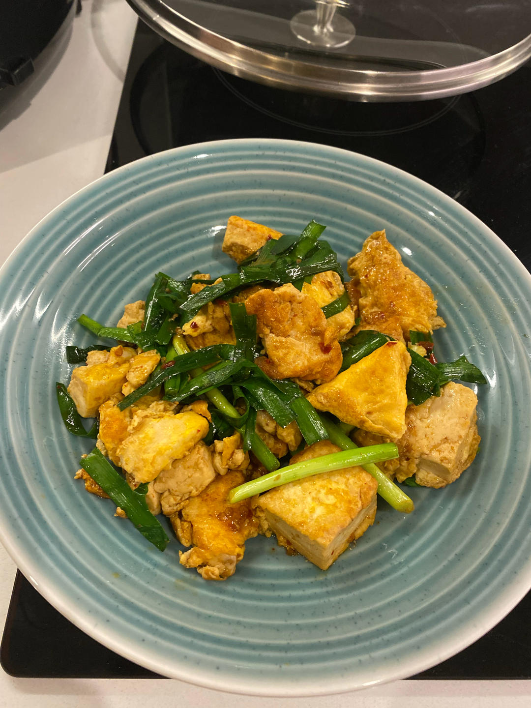 超简单的韭菜豆腐