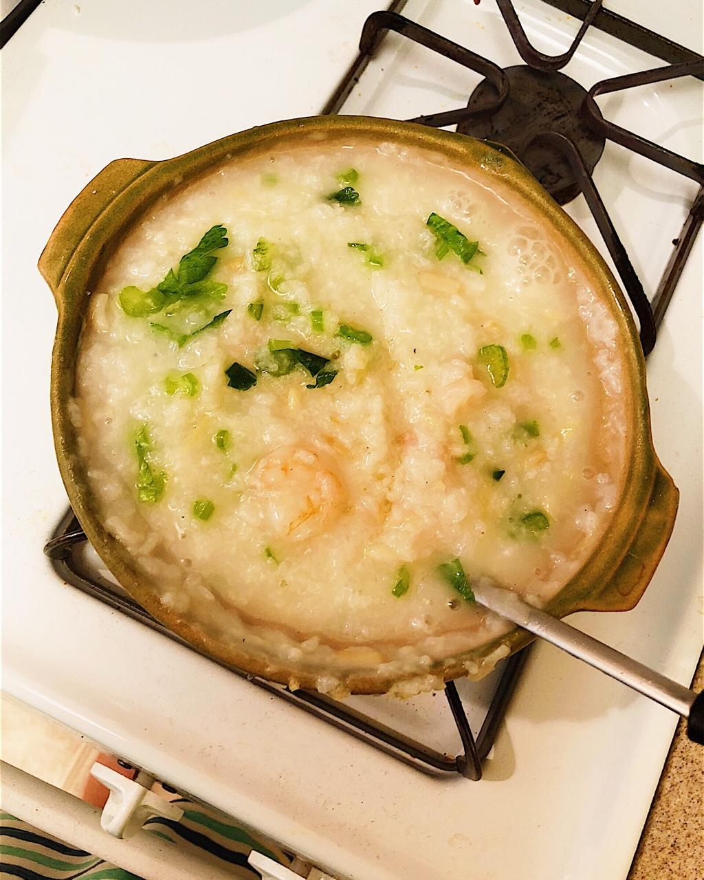 正宗潮汕虾蟹砂锅粥