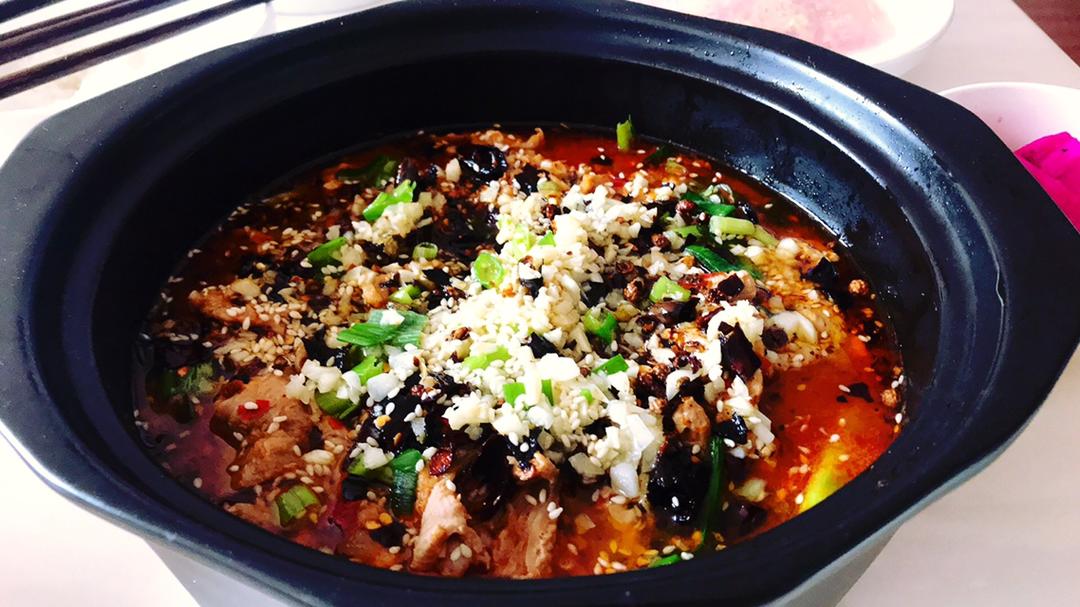 厨师长教你：“水煮肉片”的正宗做法，这味道真的很四川