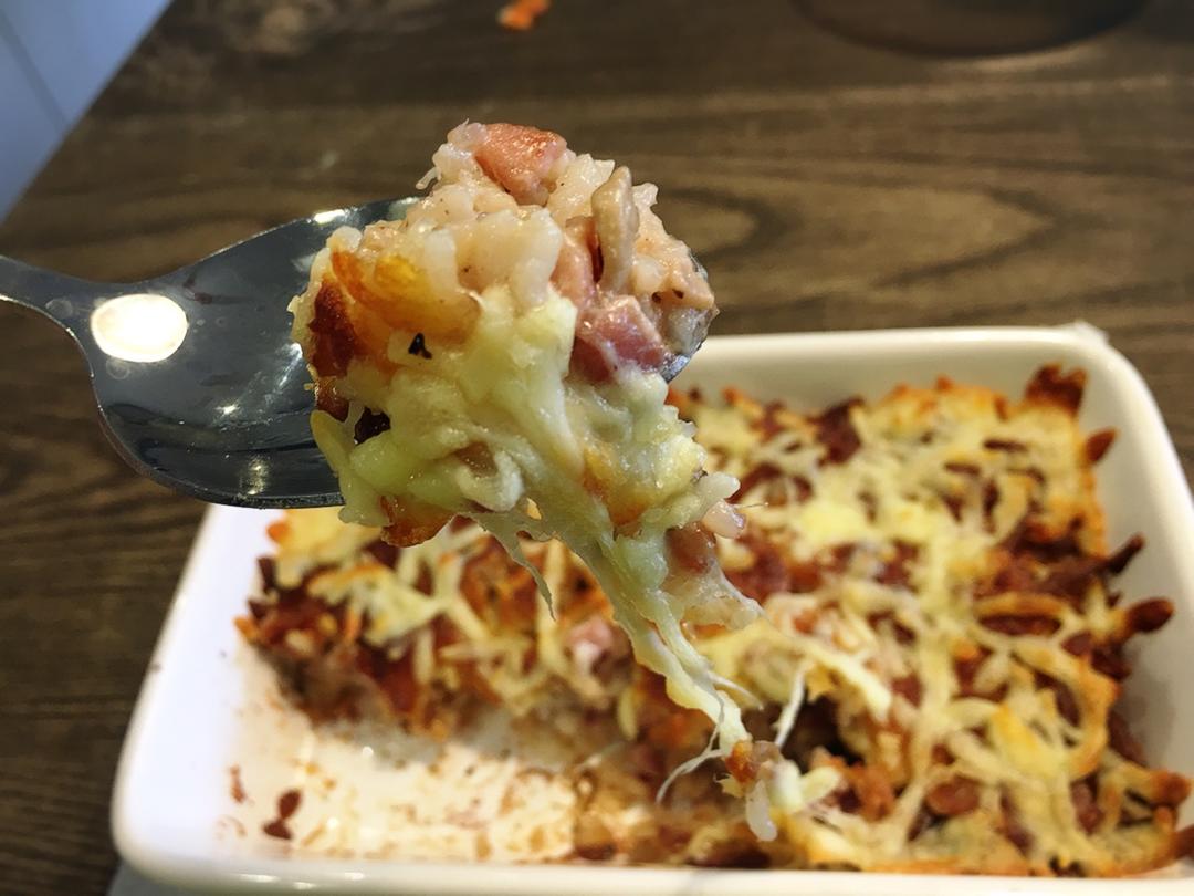 奶油蘑菇培根焗饭