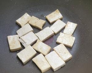 煎豆腐炒肉的做法 步骤1