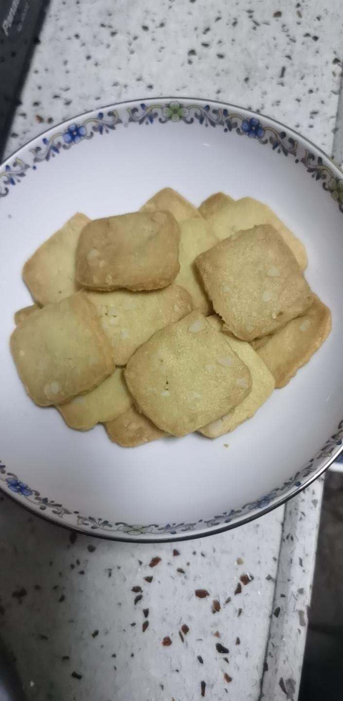 奶香浓郁特别酥松的夏威夷果仁蔓越莓曲奇