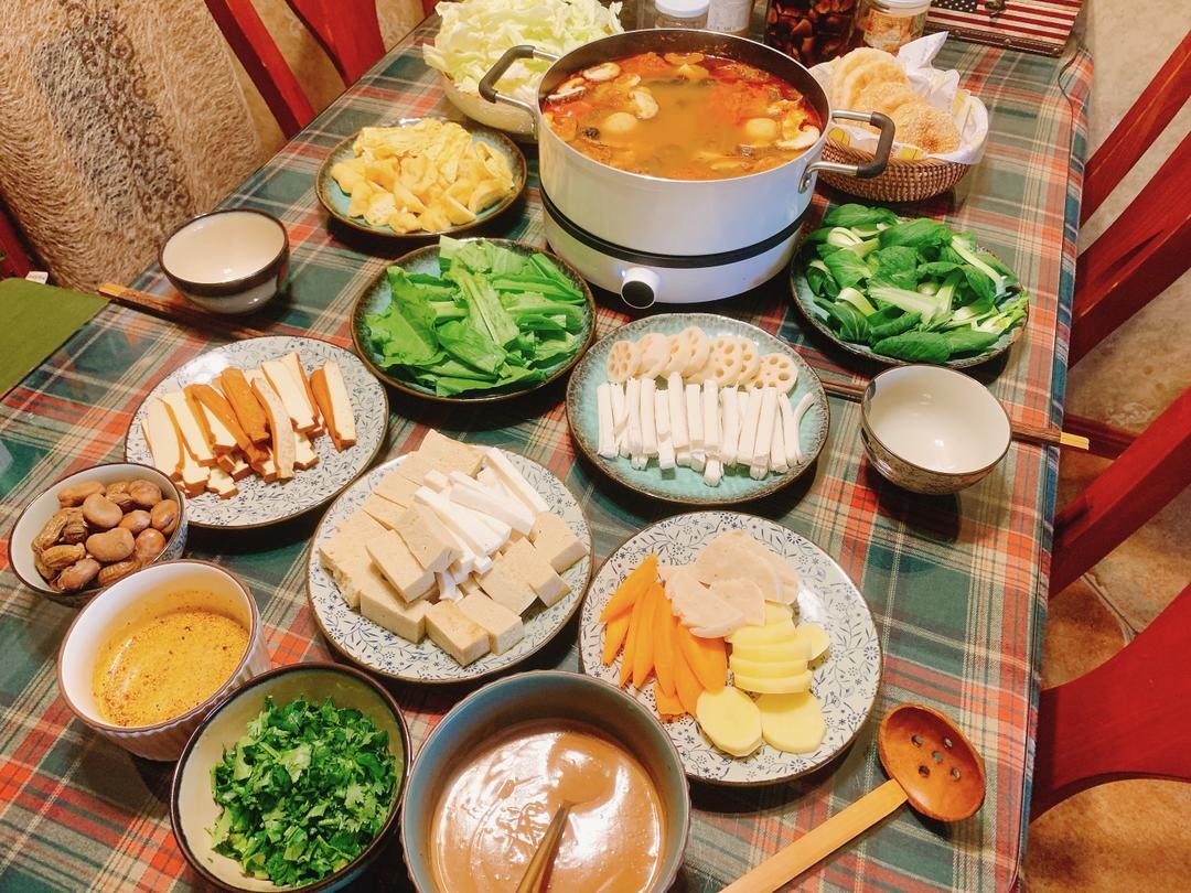 素火锅😆来点宽粉，nice✌️的做法