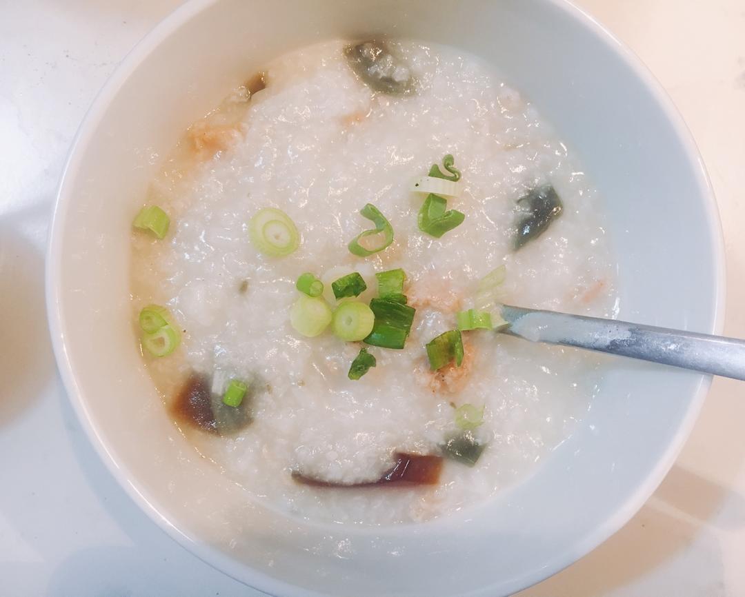 十五分钟快手之香滑皮蛋瘦肉粥(附五分钟电饭煲电压力锅更快捷方法)
