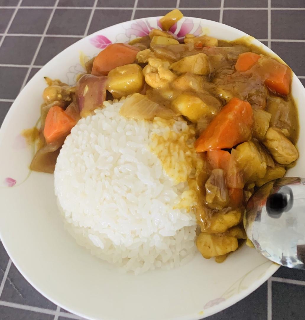 咖喱鸡肉饭