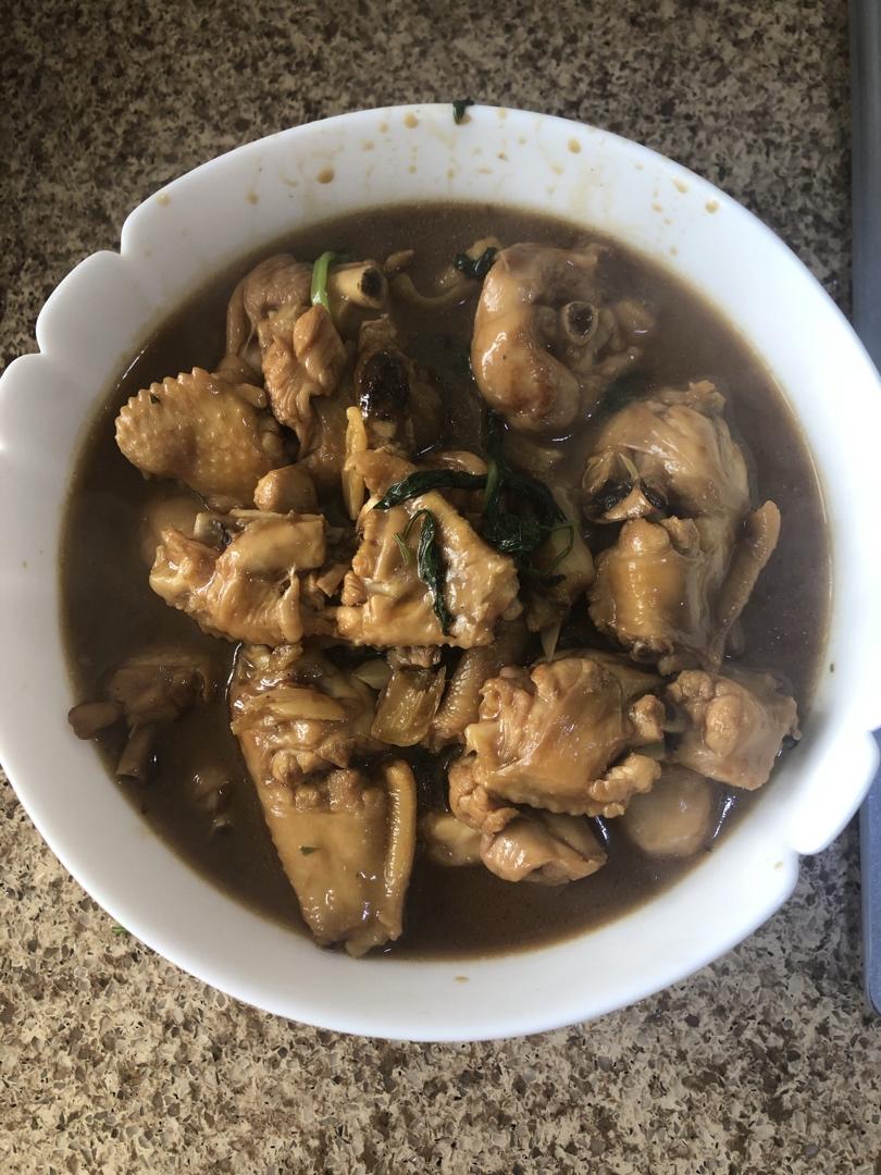 台湾三杯鸡 Stewed Chicken with Ginger and Wine in Casserole