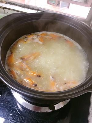 简单、快手潮汕砂锅粥的做法 步骤2