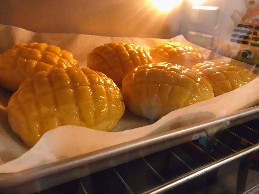 菠萝包
