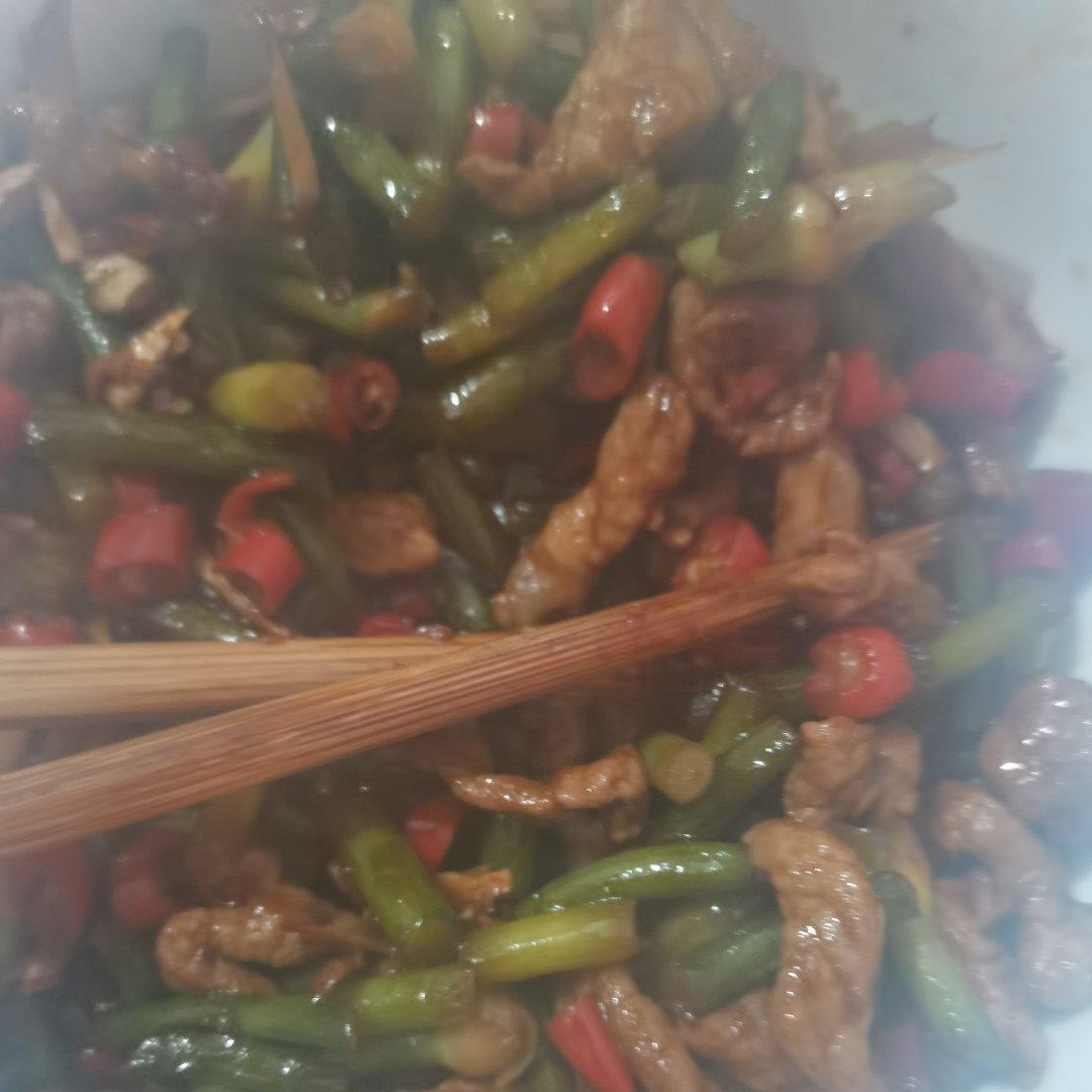 蒜薹炒肉丝
