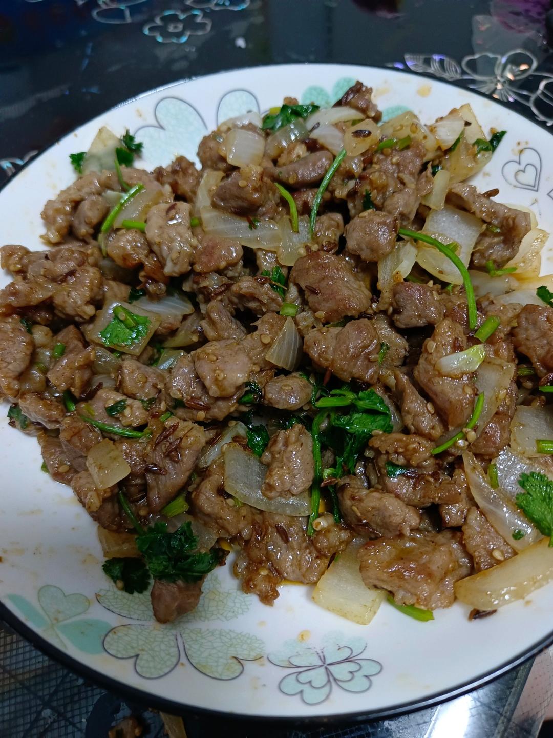 厨师长教你：“孜然羊肉”的家常做法，香味浓郁，简单易学，收藏