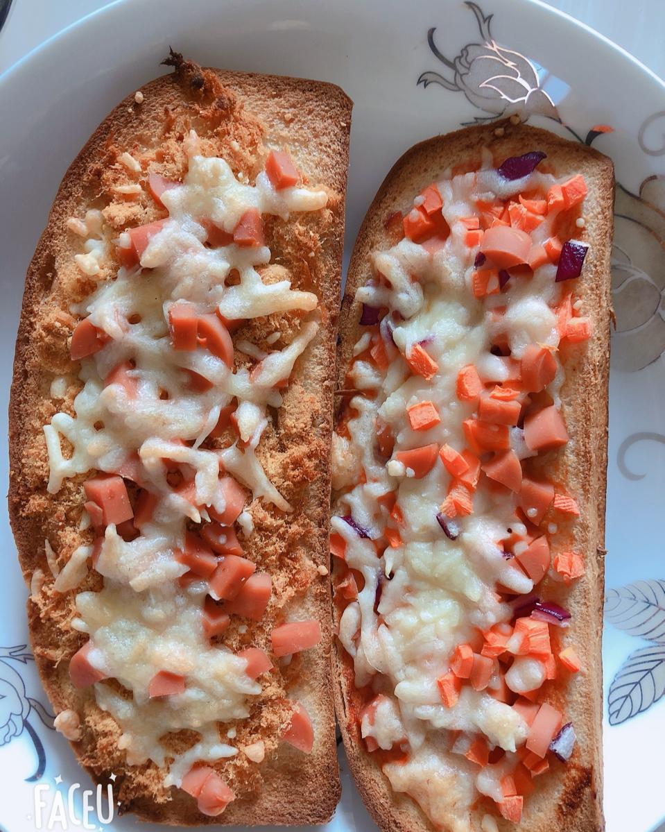 超好吃面包披萨🍕